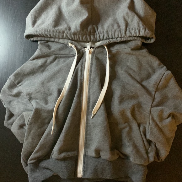 crop jacket - Picture 2 of 2